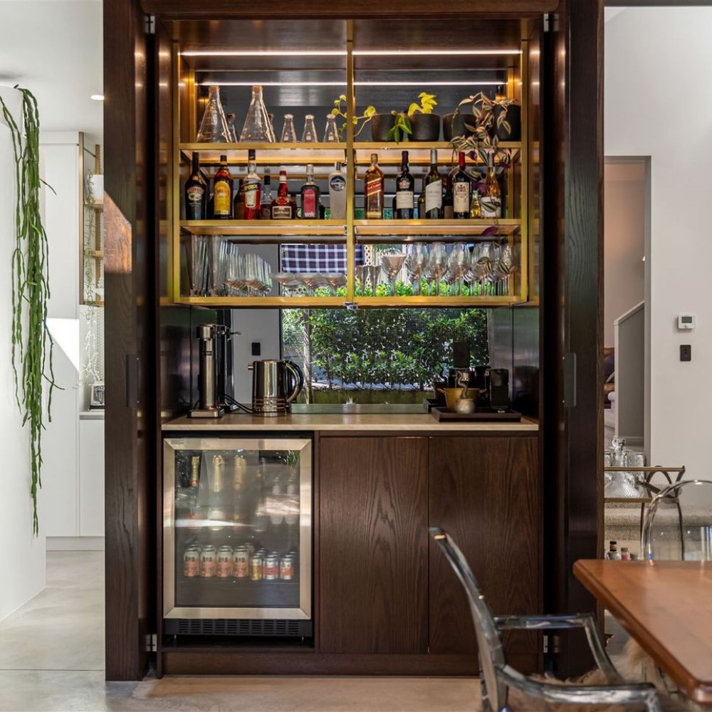 Dekton Liquid shell Bar top fabricated by Granite Workshop