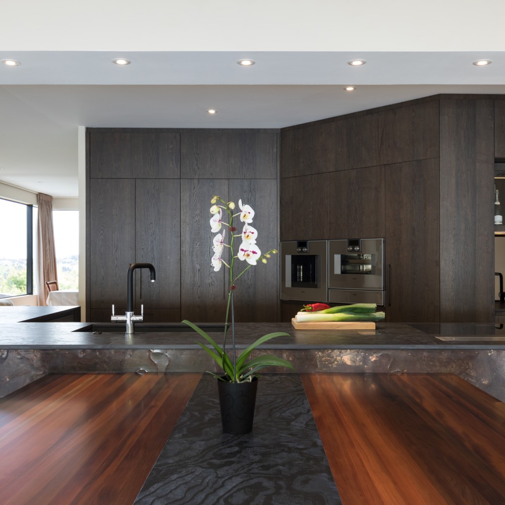 Liquid Ember Dekton stone.